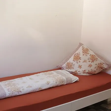 Asx Monteurwohnung Baunatal Kassel * Grifte